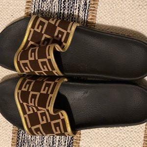 Mens Authentic Gucci Slides
